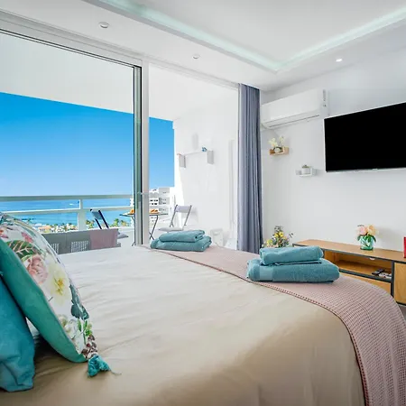 Apartament Modern Blue Sky